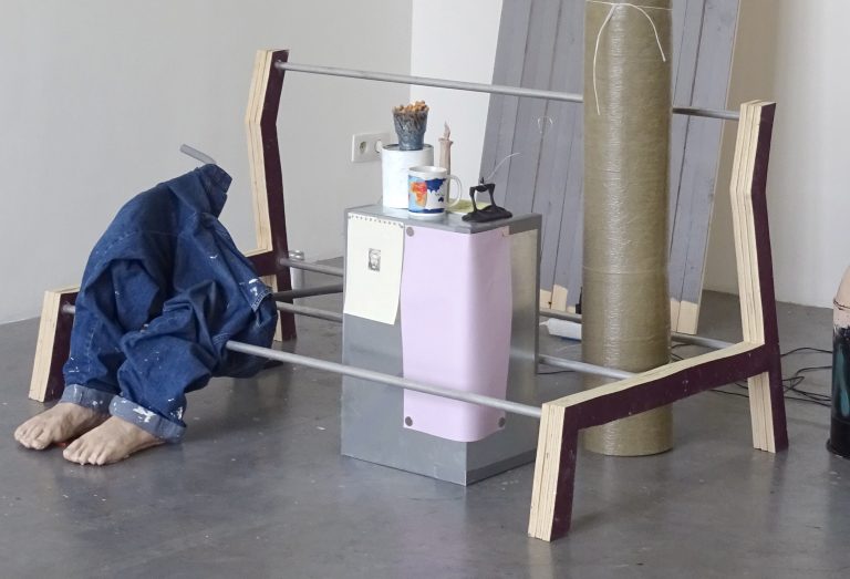 Unfair - Kim-david-bots_3-installation-shot_brief-sheets_wiels-project-room-brussels_2018_kl