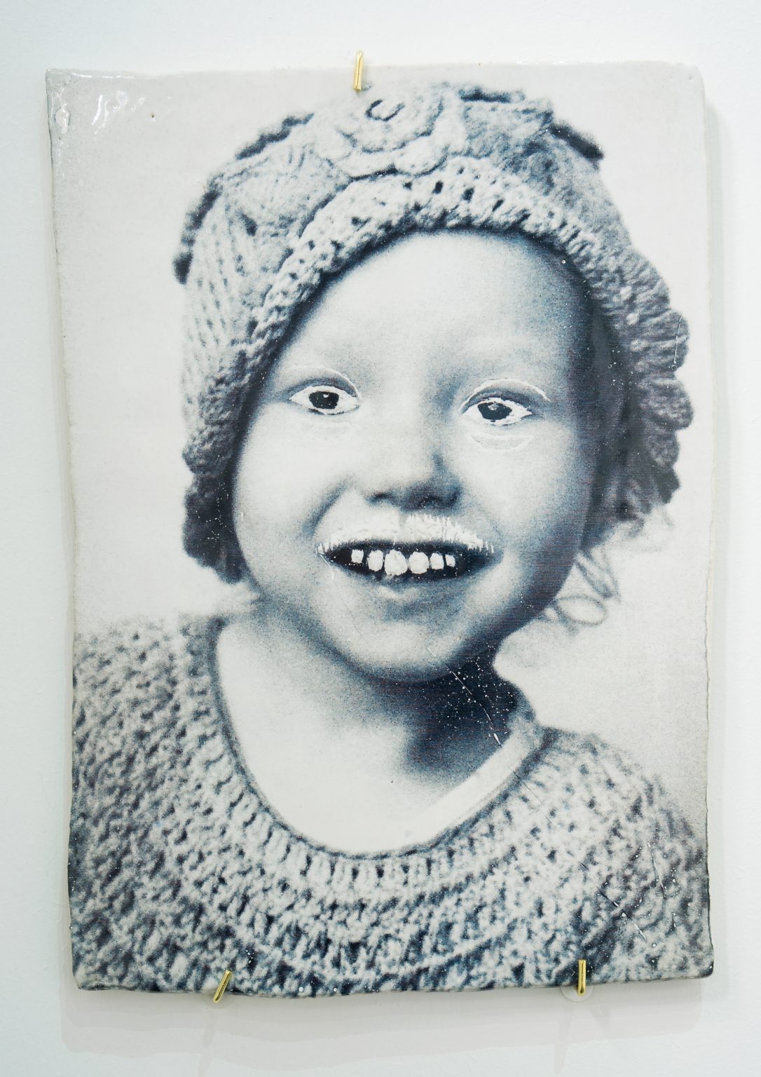 Unfair - Koos buster, gehaakt meisje