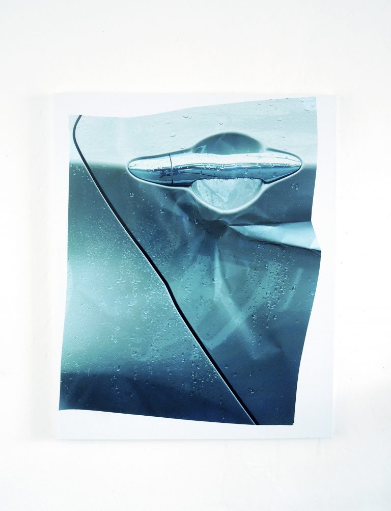 Unfair - 'crease repair #5' 60 x 85 x 3 cm c-print op hout 2016