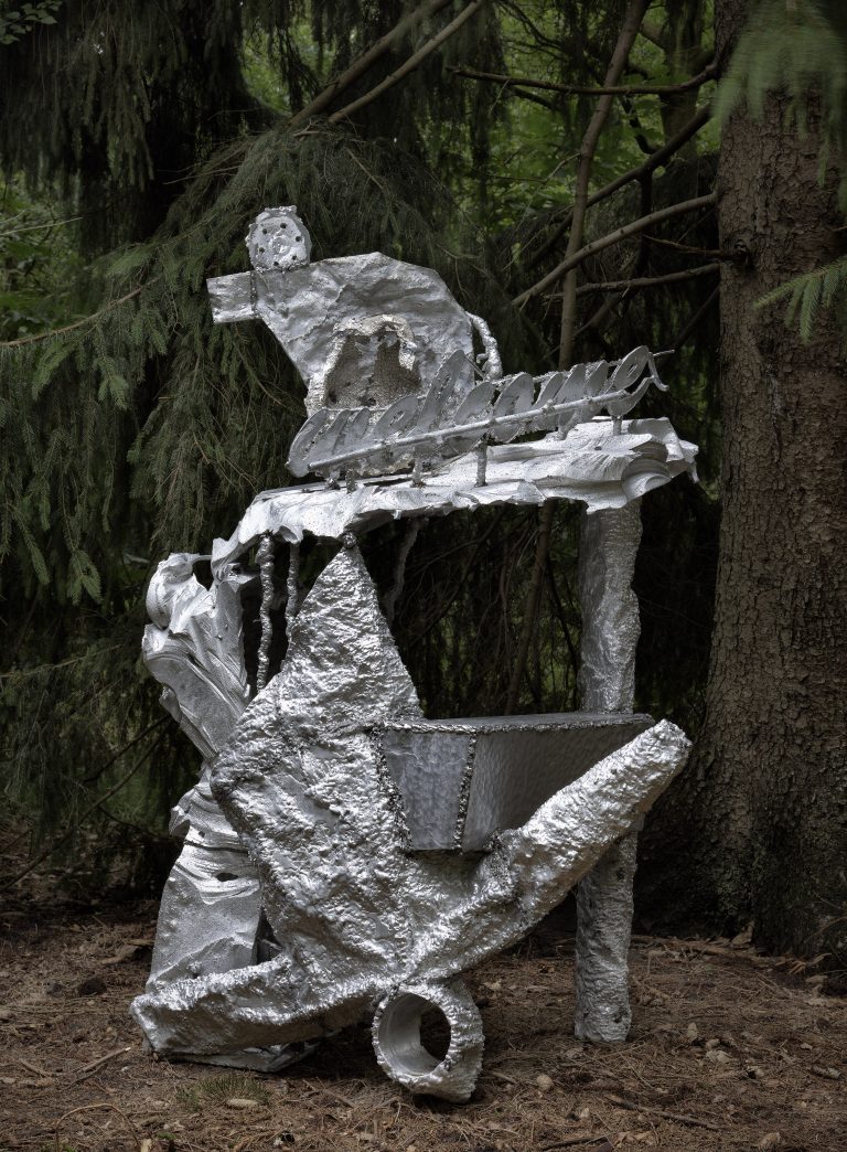 Unfair - Timbreukers_lizard lounge bij lustwarande 2015-aluminium-tim breukers-foto gj.vanrooij