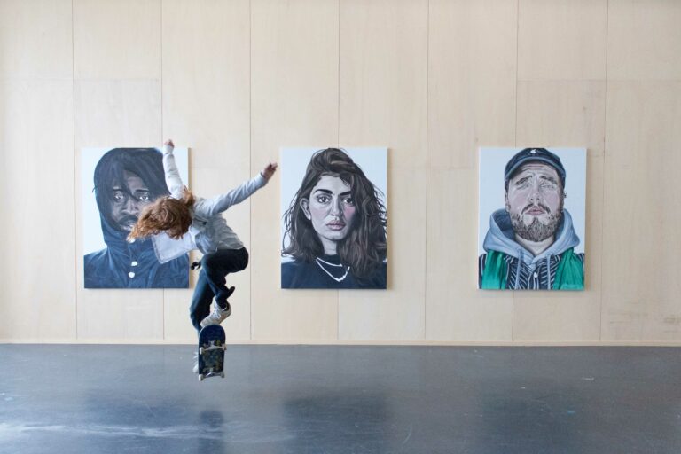 Unfair - Tom_vanveen_the shift_2021_with lucas atteveld wearing the pieces