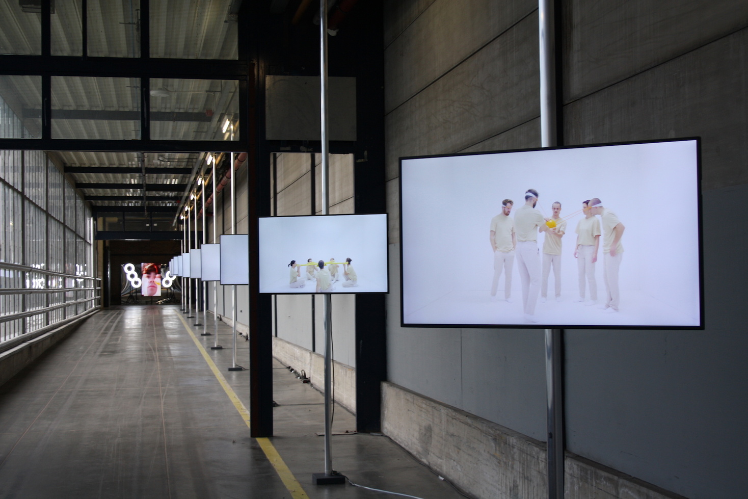 Unfair - Myrte_vandermolen_sosocial installatie art rotterdam_2021_ashleyrottjers