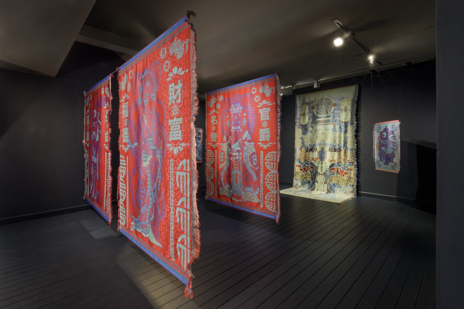 Unfair - Installation view, marcos kueh, 福禄寿-three contemporary prosperities, galerie ron mandos, 2023, photo by michel claus - 8