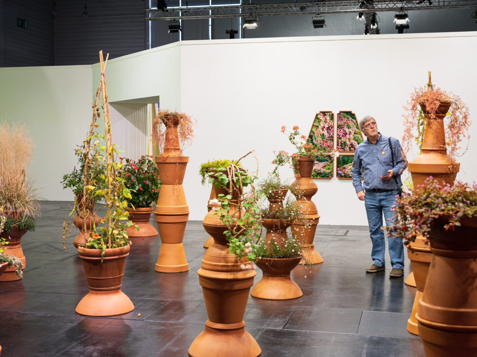 Unfair - Sl_unfair_orgatec_llvs_06